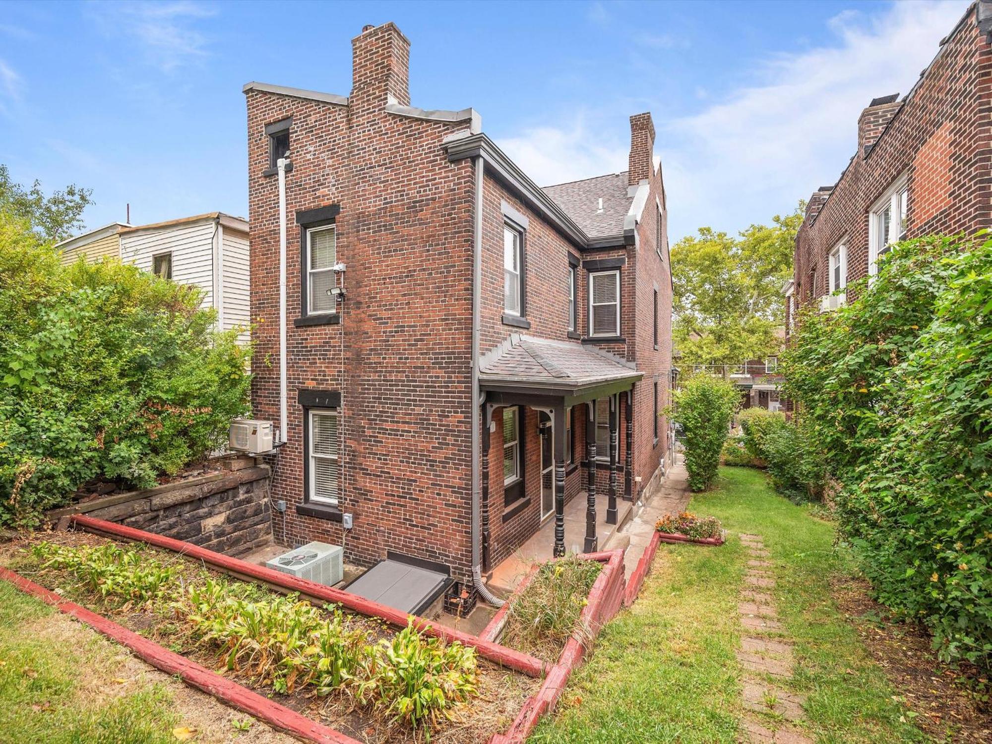 Oakland, !d Modern And Stylish Private Bedroom With Shared Bathroom Pittsburgh