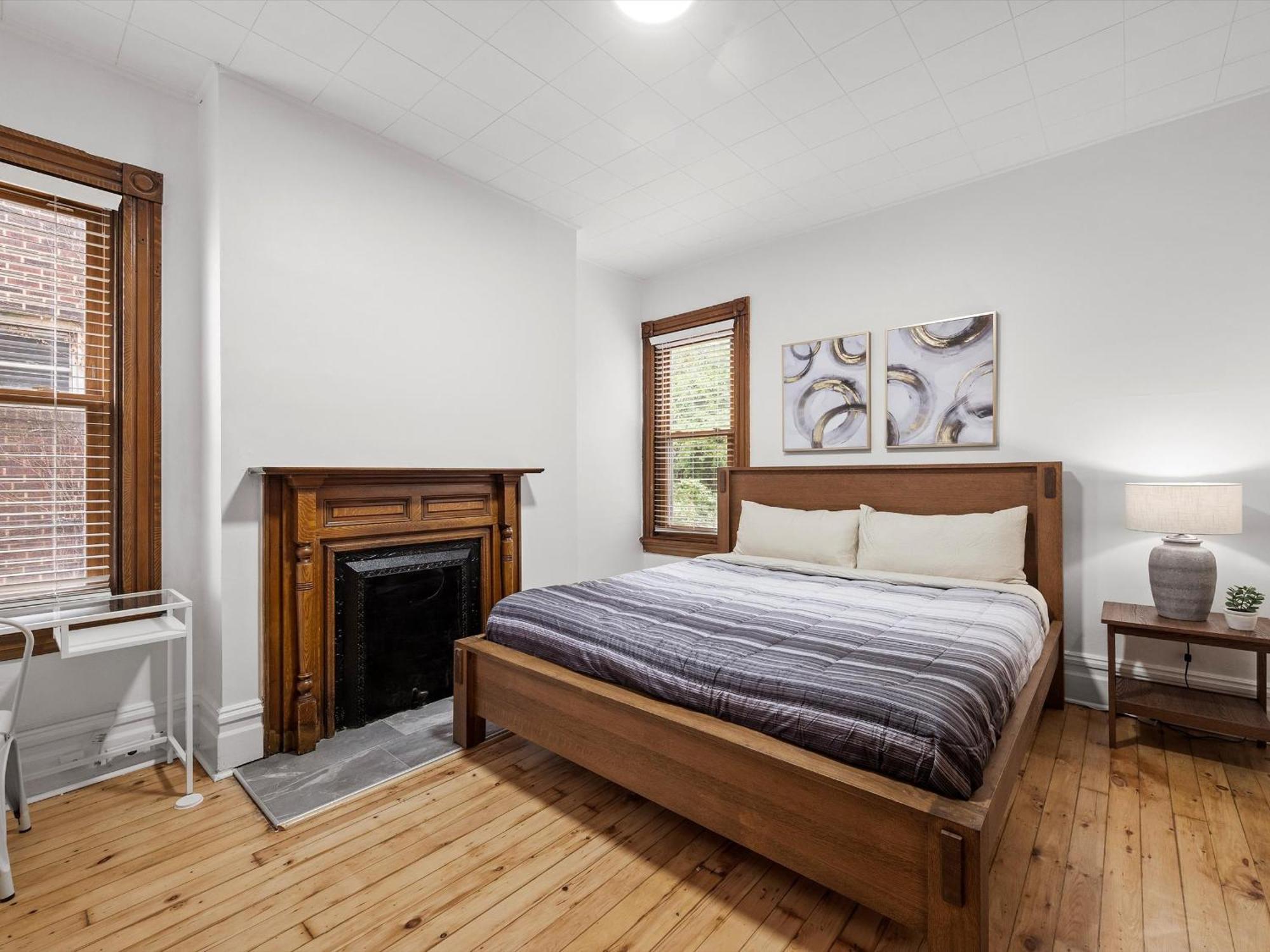 Homestay Oakland, !d Modern And Stylish Private Bedroom With Shared Bathroom