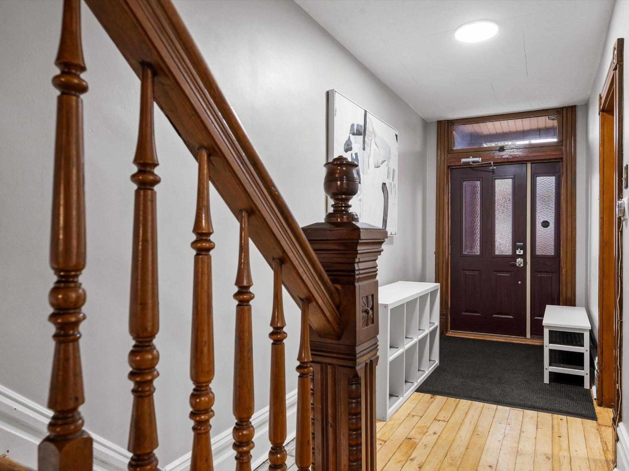 Oakland, !d Modern And Stylish Private Bedroom With Shared Bathroom Homestay *