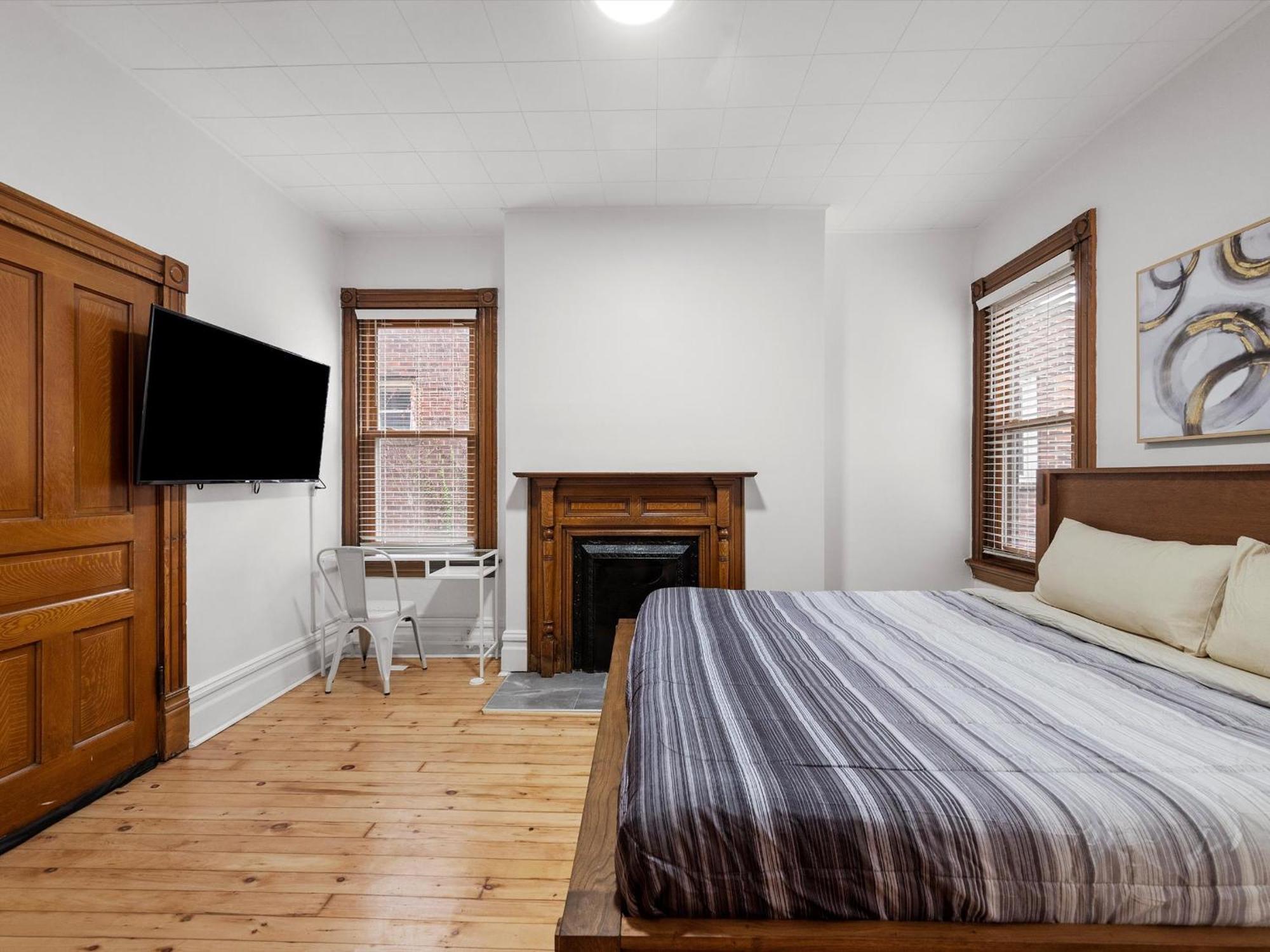 Homestay Oakland, !d Modern And Stylish Private Bedroom With Shared Bathroom